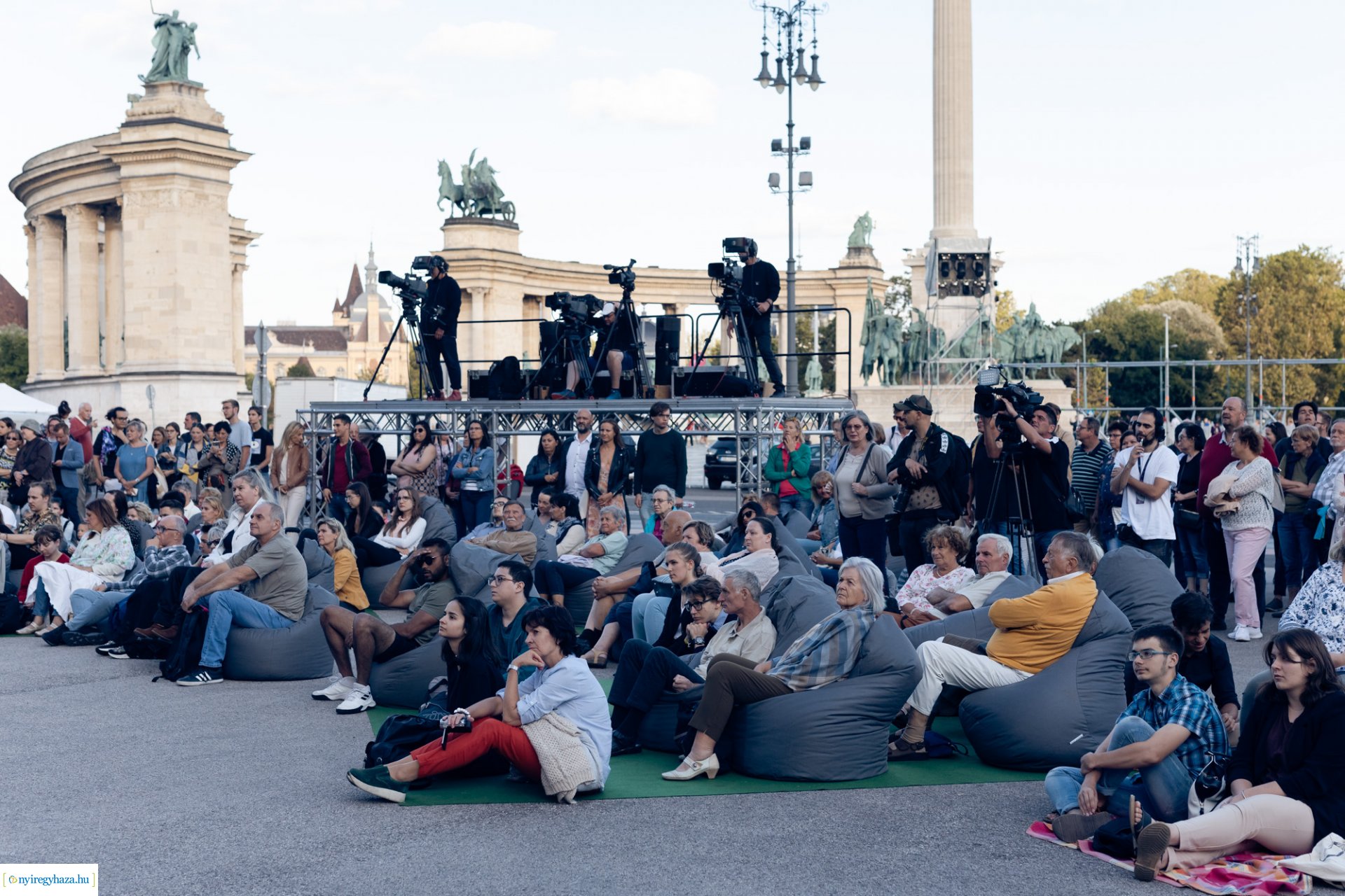 Tizenhat ország tehetségei mutatkoztak be 