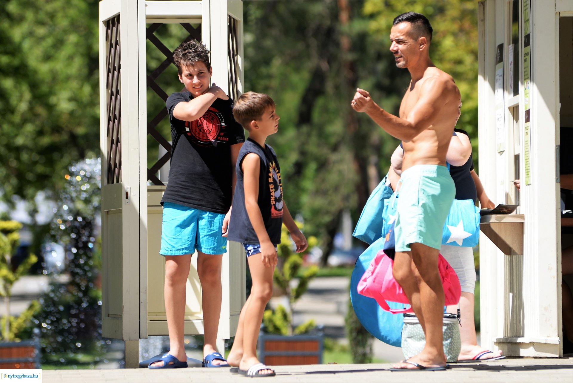 Tófürdős körkép