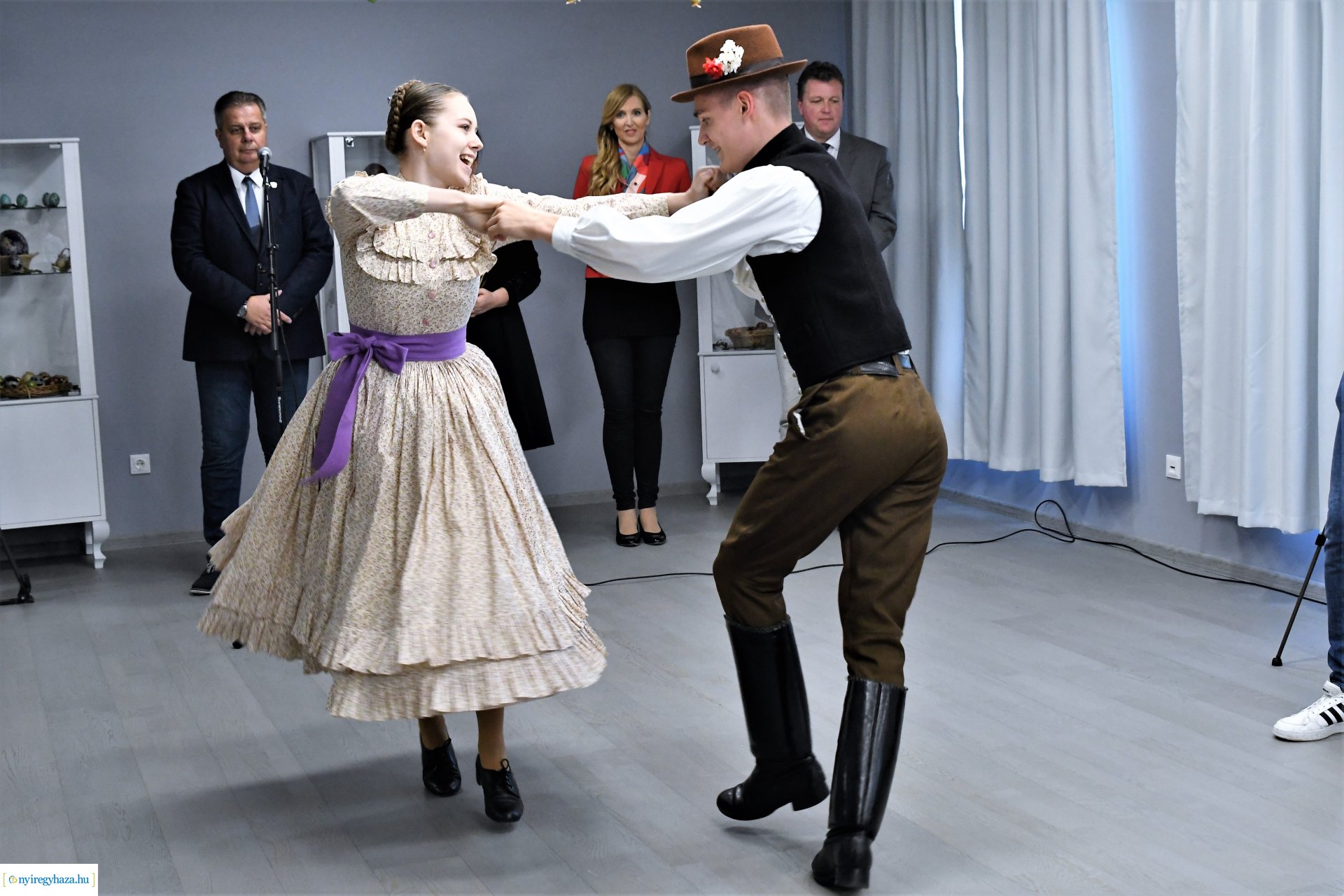 Tojásból lesz a csoda - kiállításmegnyitó a Kállay-házban