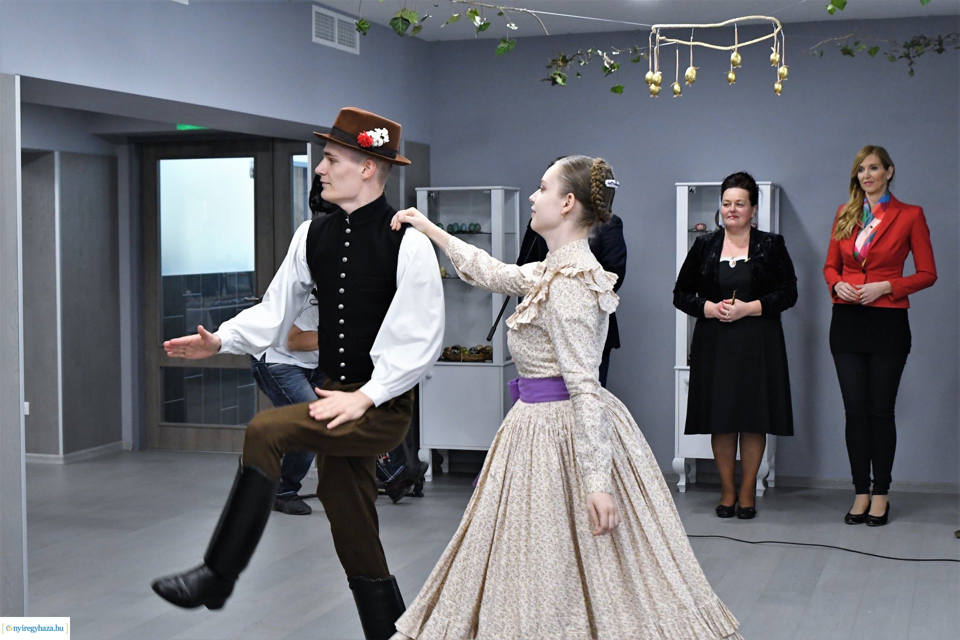 Tojásból lesz a csoda - kiállításmegnyitó a Kállay-házban