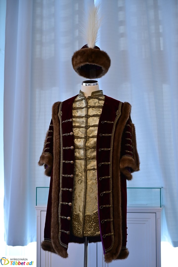 Tokaji Művésztelep kiállításának beharangozója a Kállay Házban 2025