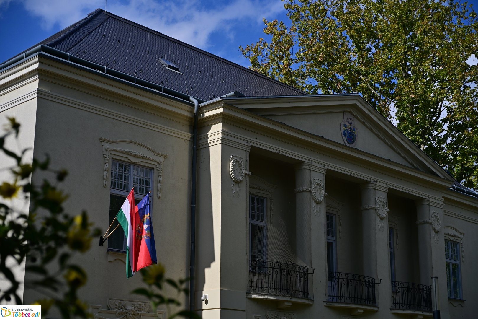 Tokaji Művésztelep kiállításának beharangozója a Kállay Házban 2025