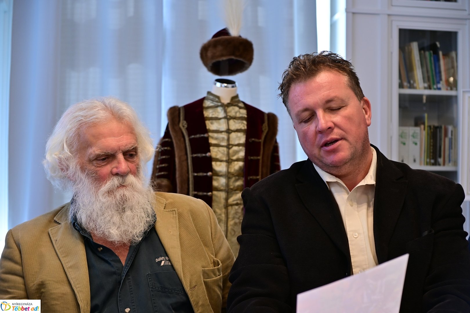 Tokaji Művésztelep kiállításának beharangozója a Kállay Házban 2025