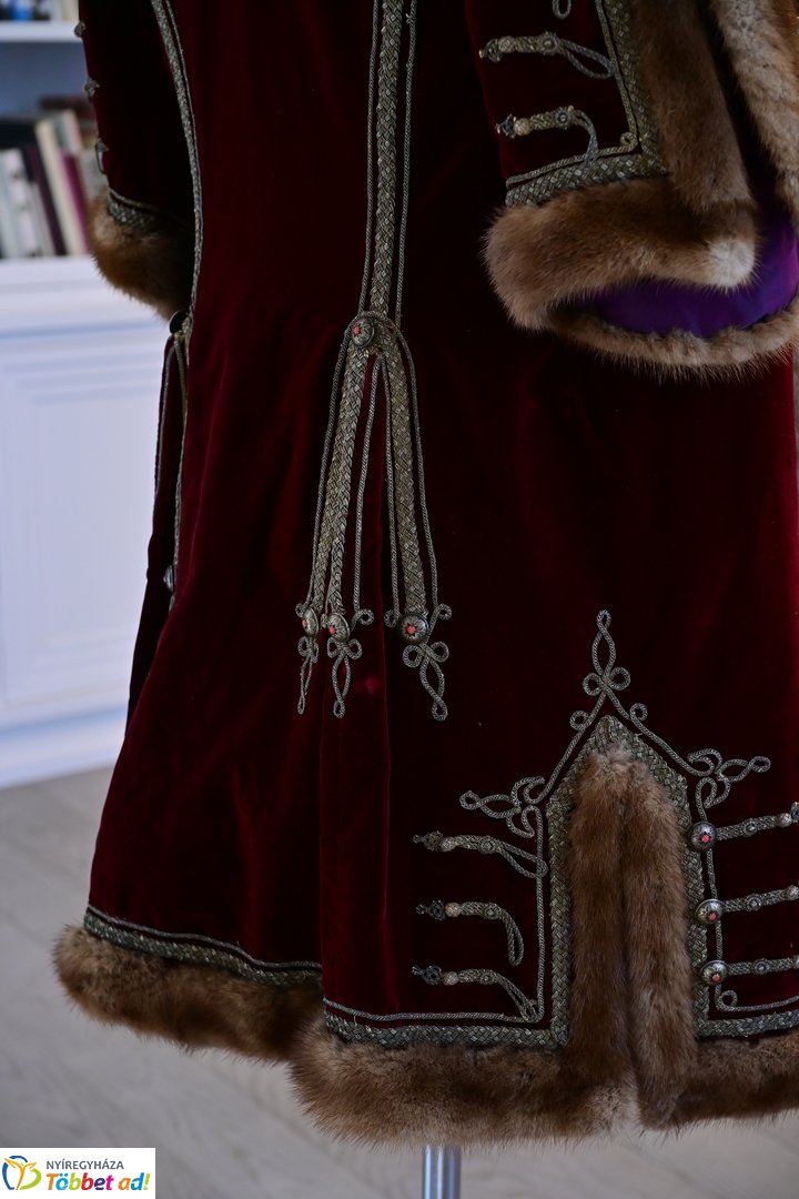 Tokaji Művésztelep kiállításának beharangozója a Kállay Házban 2025