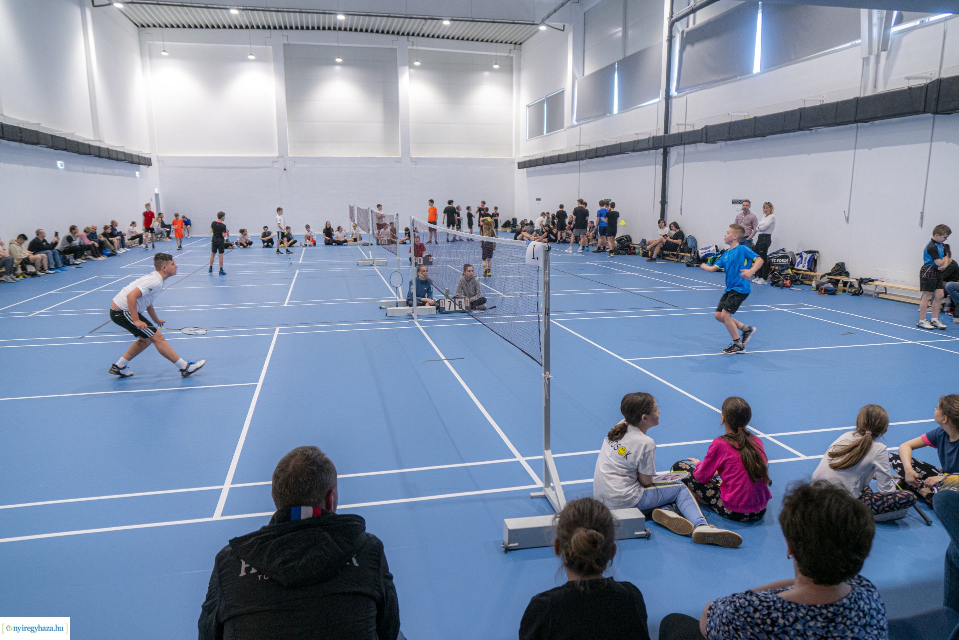 Tollaslabda Diákolimpia a Nyíregyházi Atlétikai Centrumban