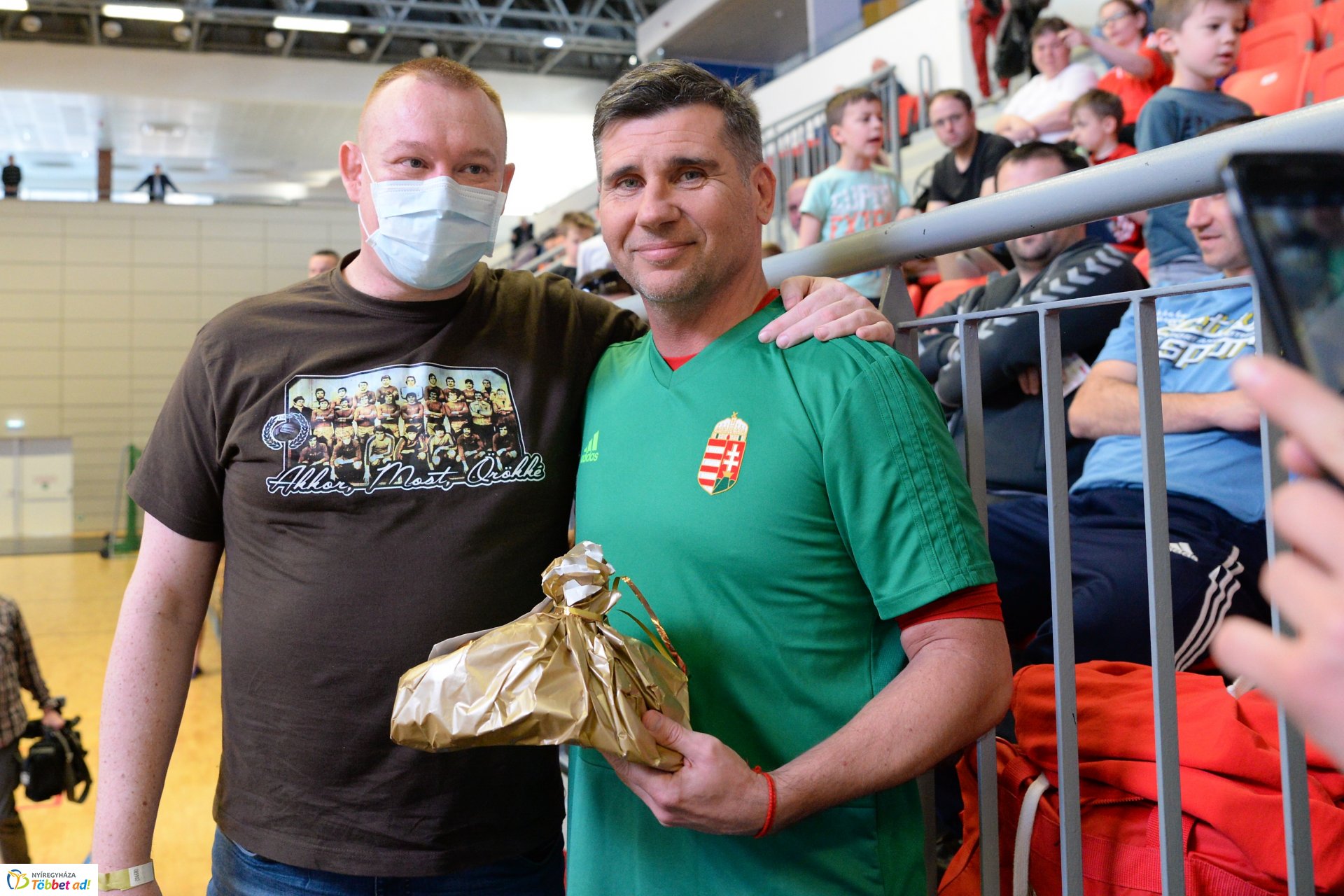 Tomek Zoliért rúgták a labdát