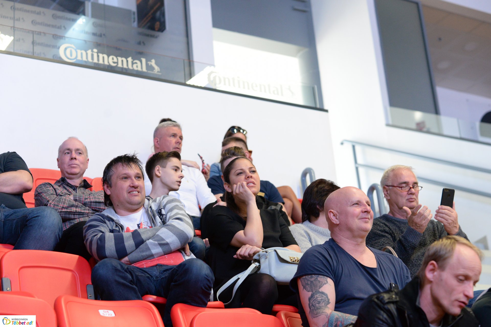 Tomek Zoliért rúgták a labdát