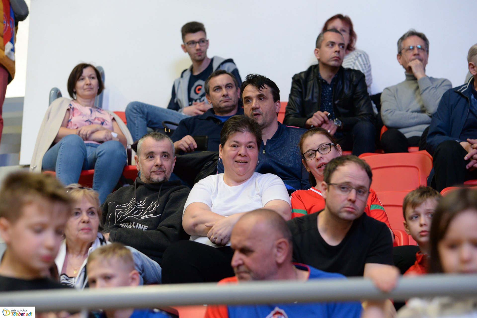 Tomek Zoliért rúgták a labdát