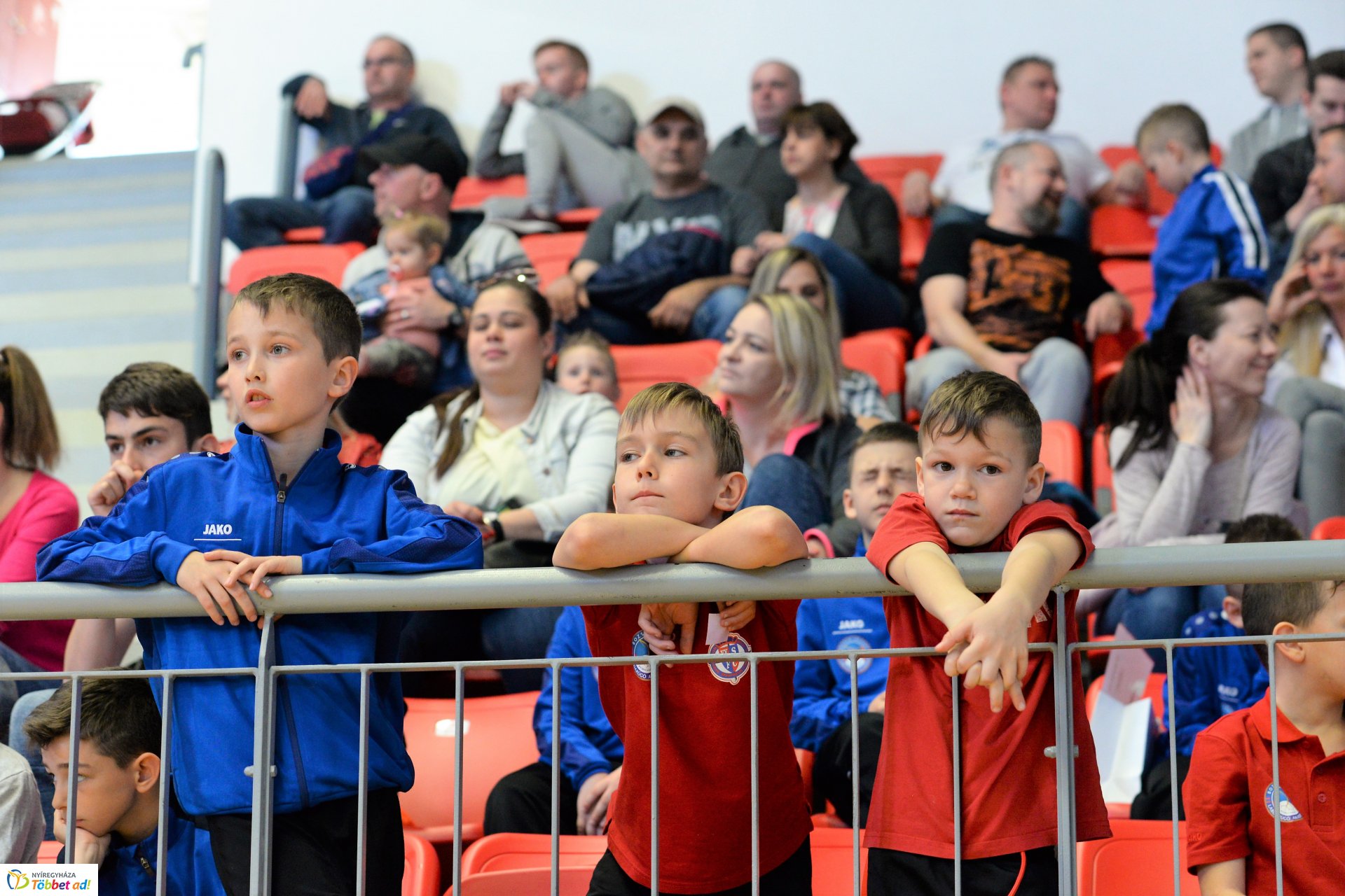 Tomek Zoliért rúgták a labdát