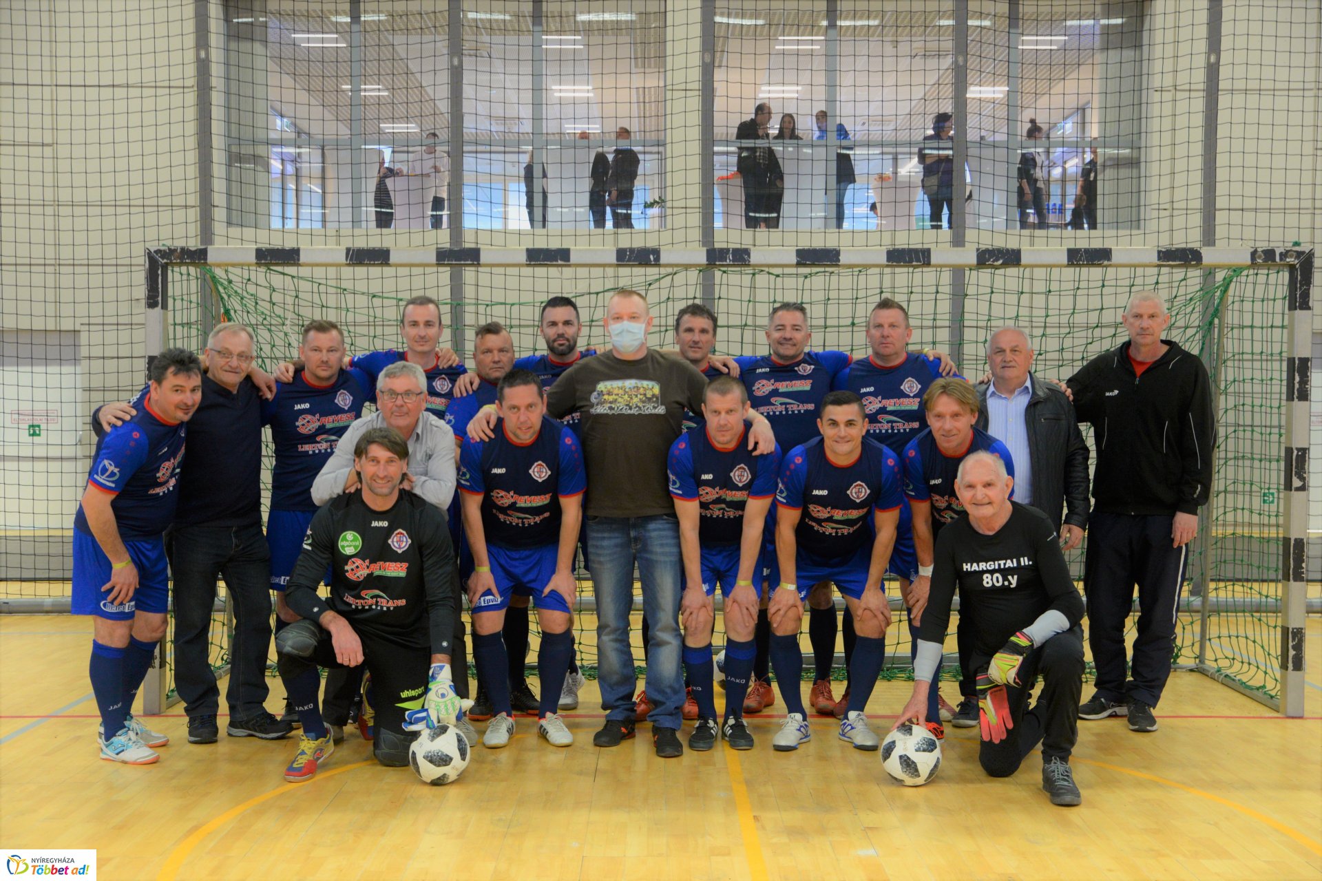 Tomek Zoliért rúgták a labdát