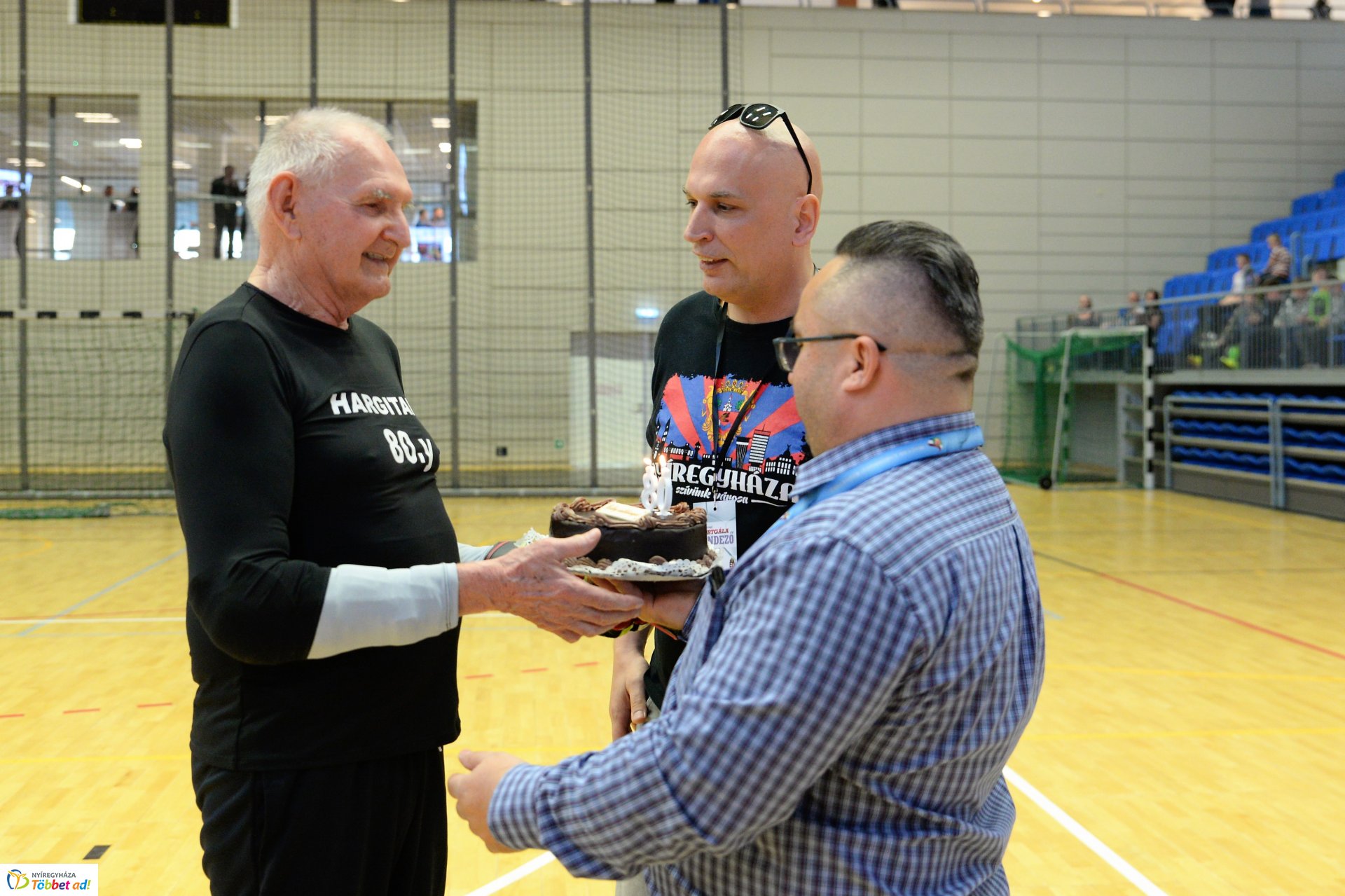 Tomek Zoliért rúgták a labdát