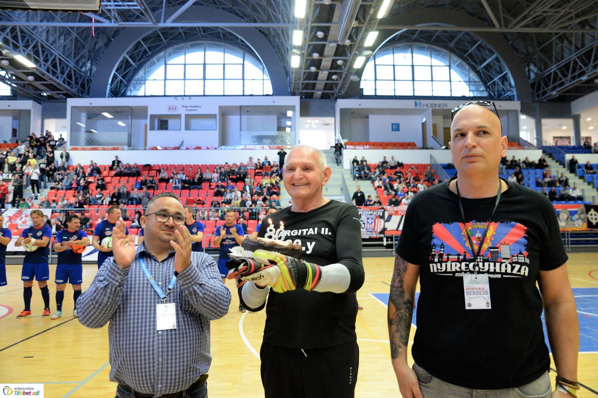 Tomek Zoliért rúgták a labdát