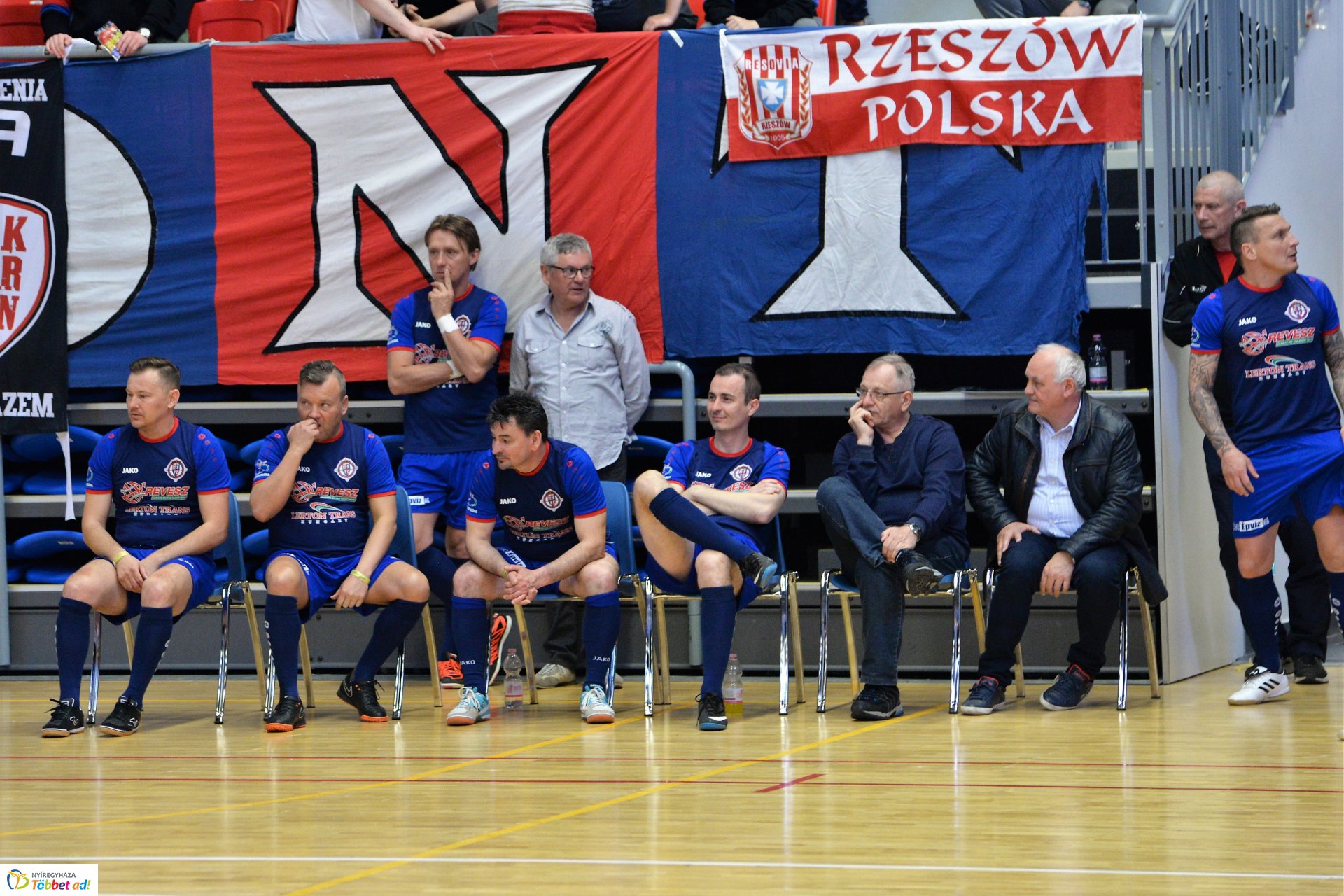 Tomek Zoliért rúgták a labdát