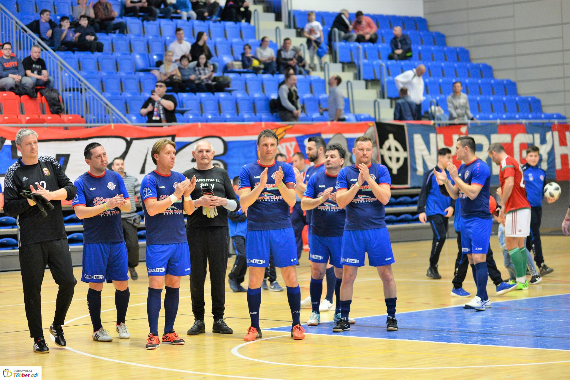 Tomek Zoliért rúgták a labdát