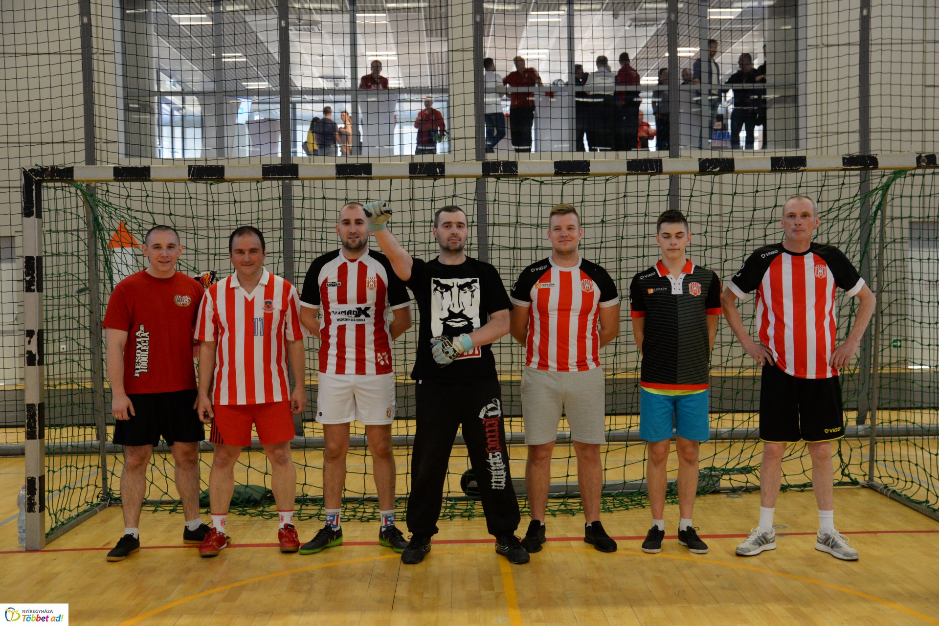 Tomek Zoliért rúgták a labdát