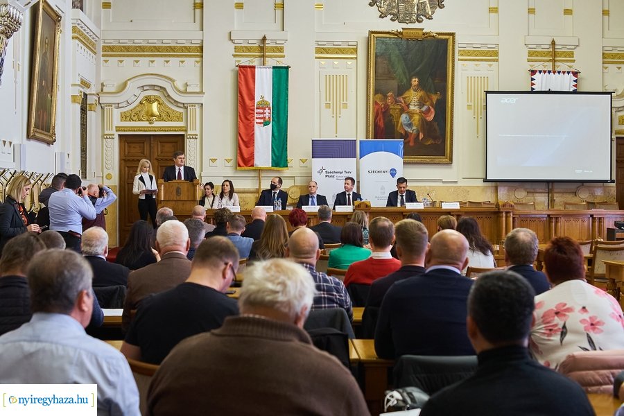 TOP Plusz tájékoztató a Megyeházán