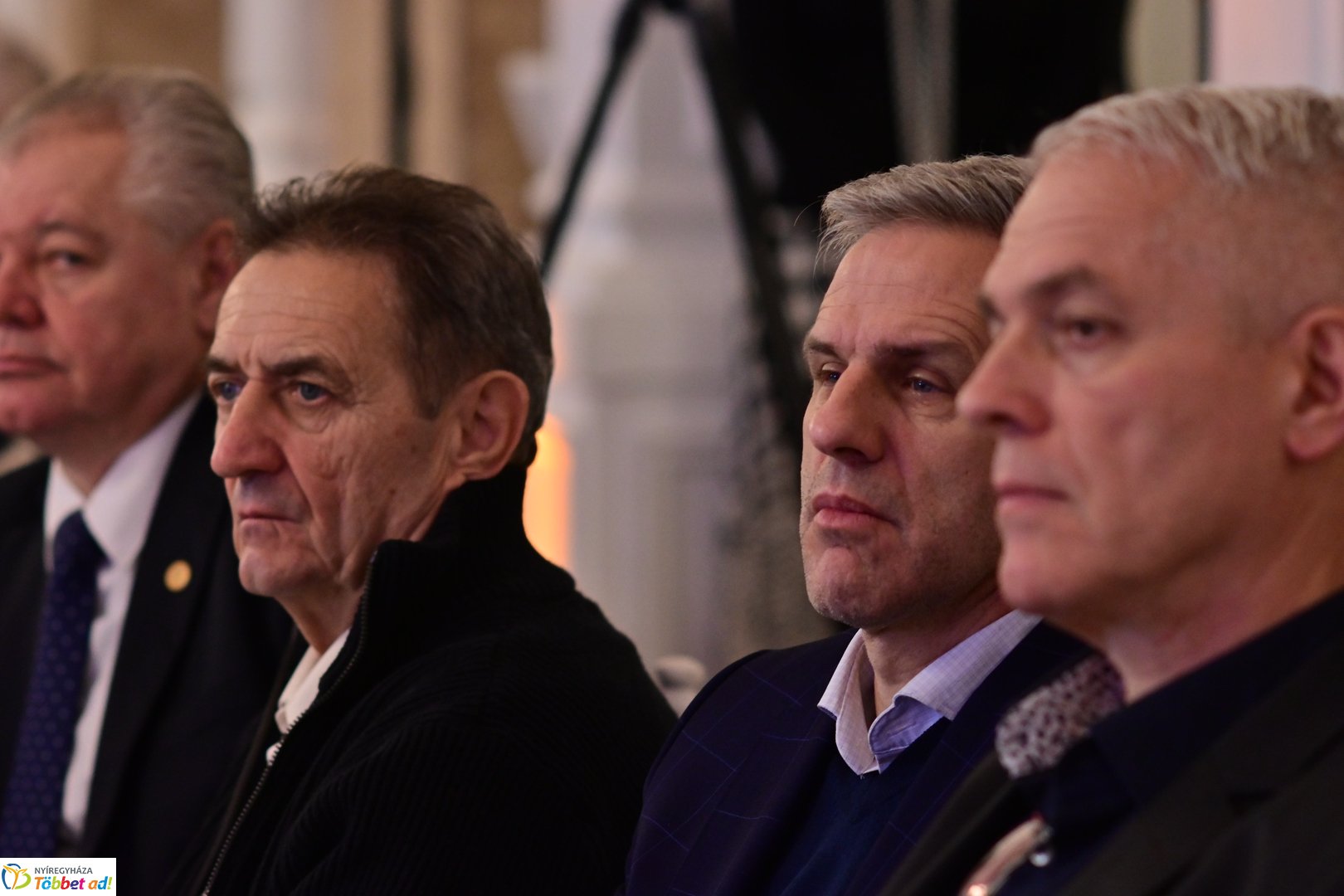 TOP100    2025 decemberében