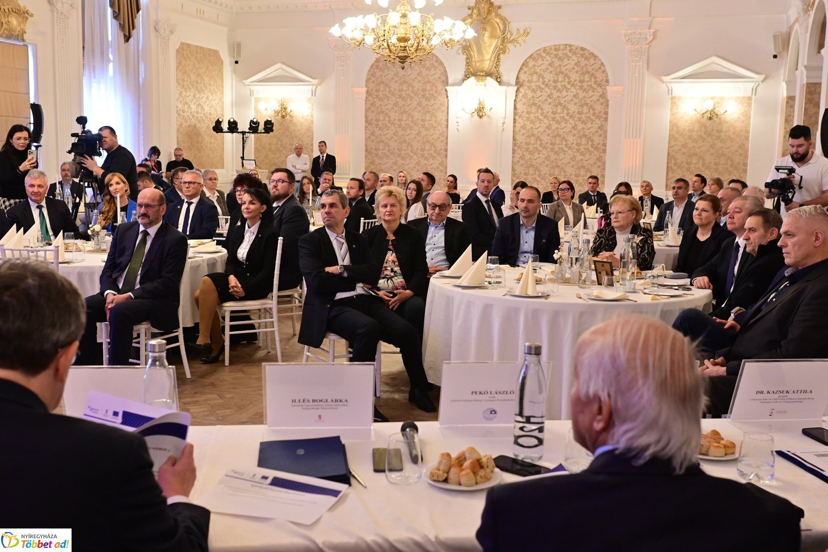 TOP100    2025 decemberében