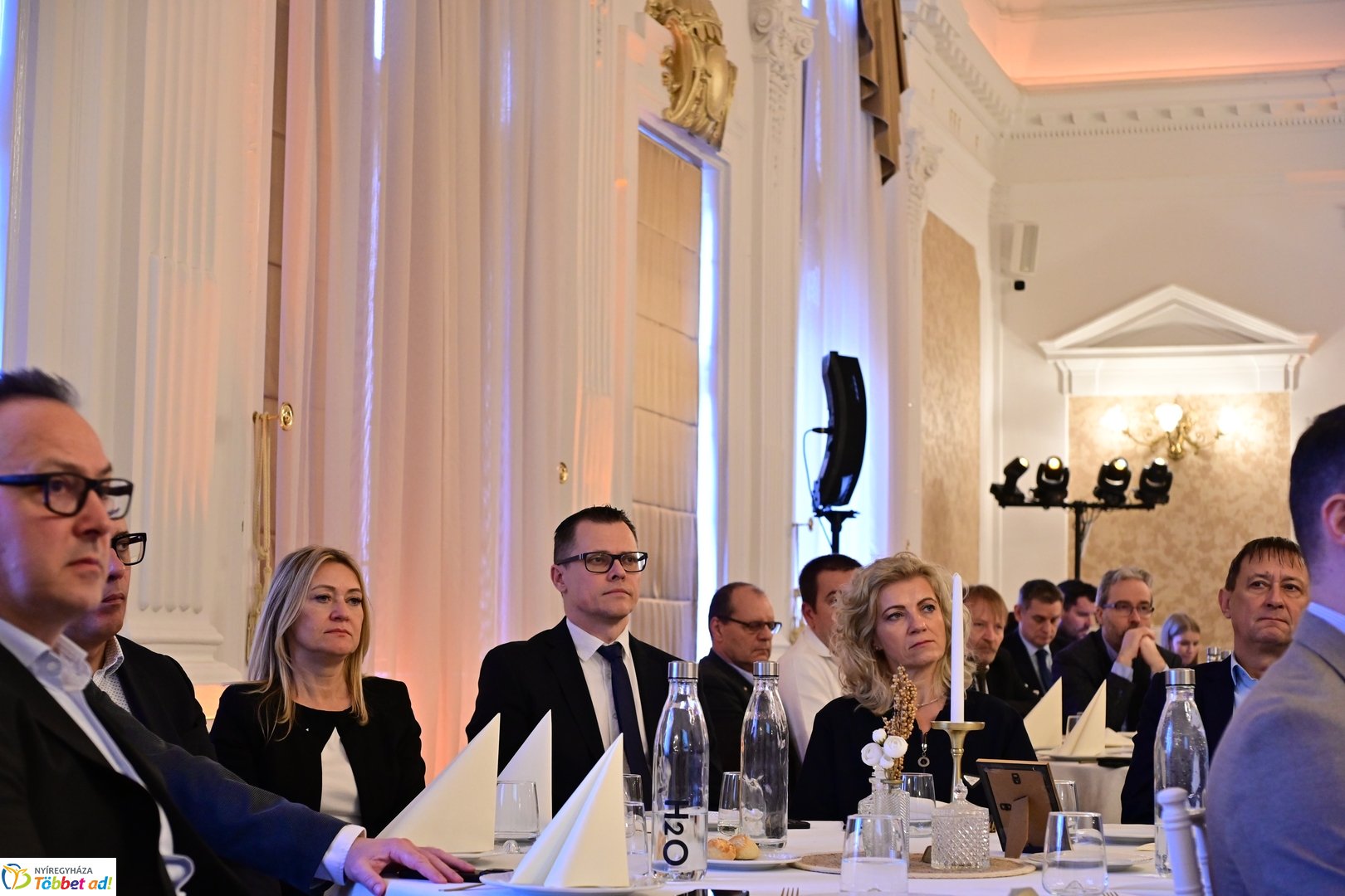 TOP100    2025 decemberében