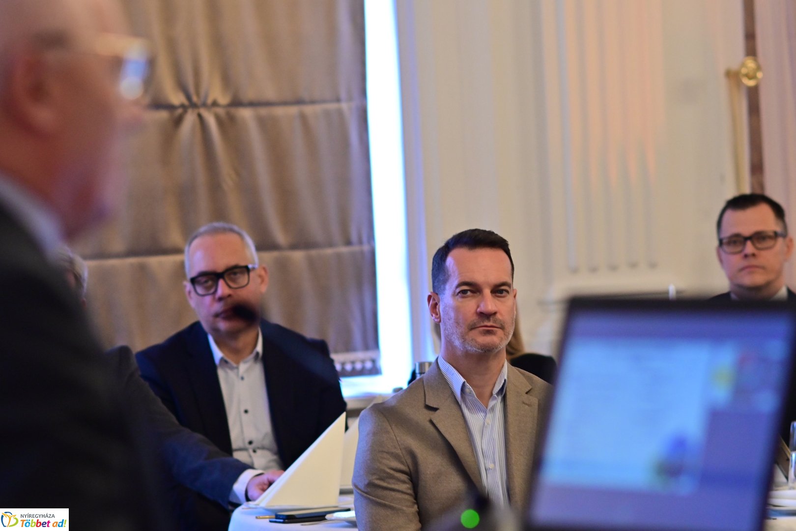 TOP100    2025 decemberében