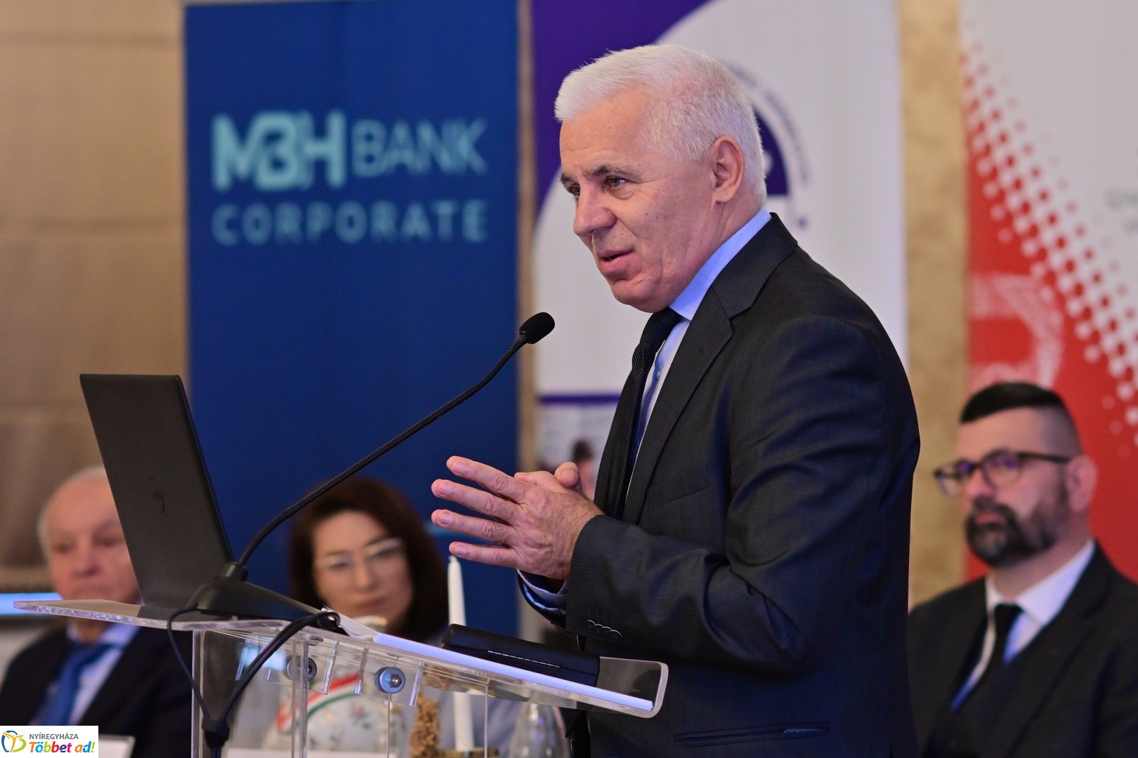 TOP100    2025 decemberében