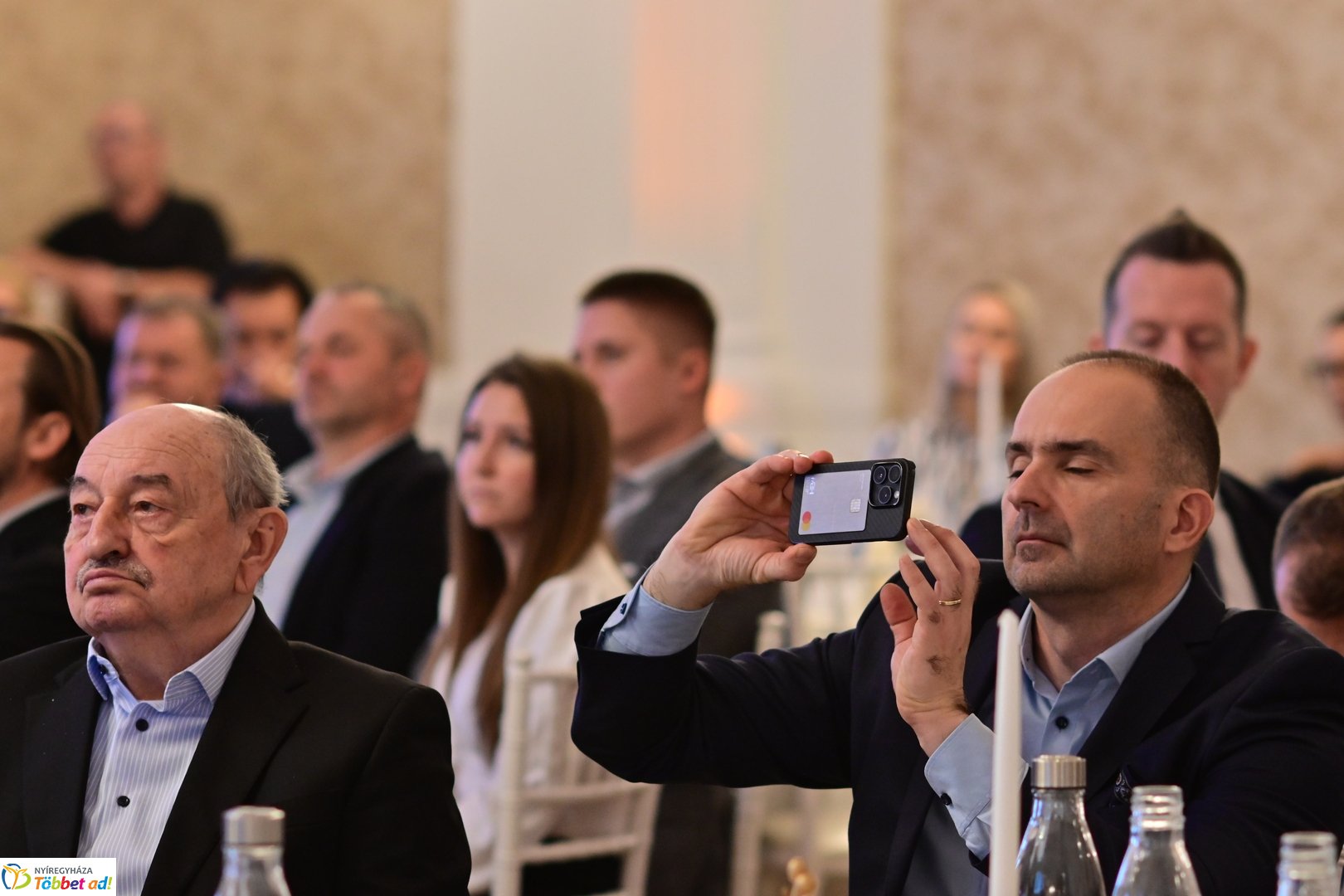 TOP100    2025 decemberében