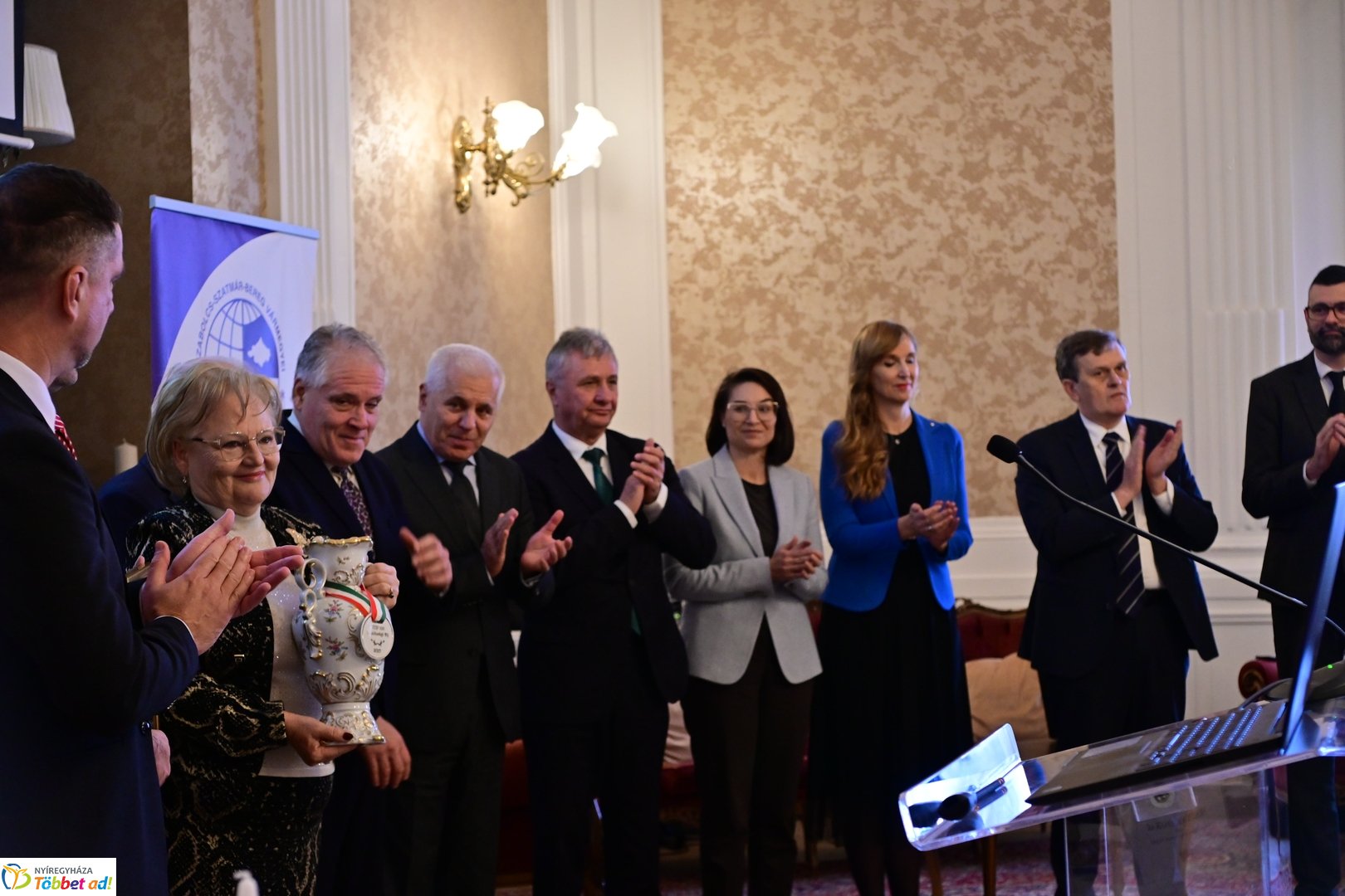 TOP100    2025 decemberében