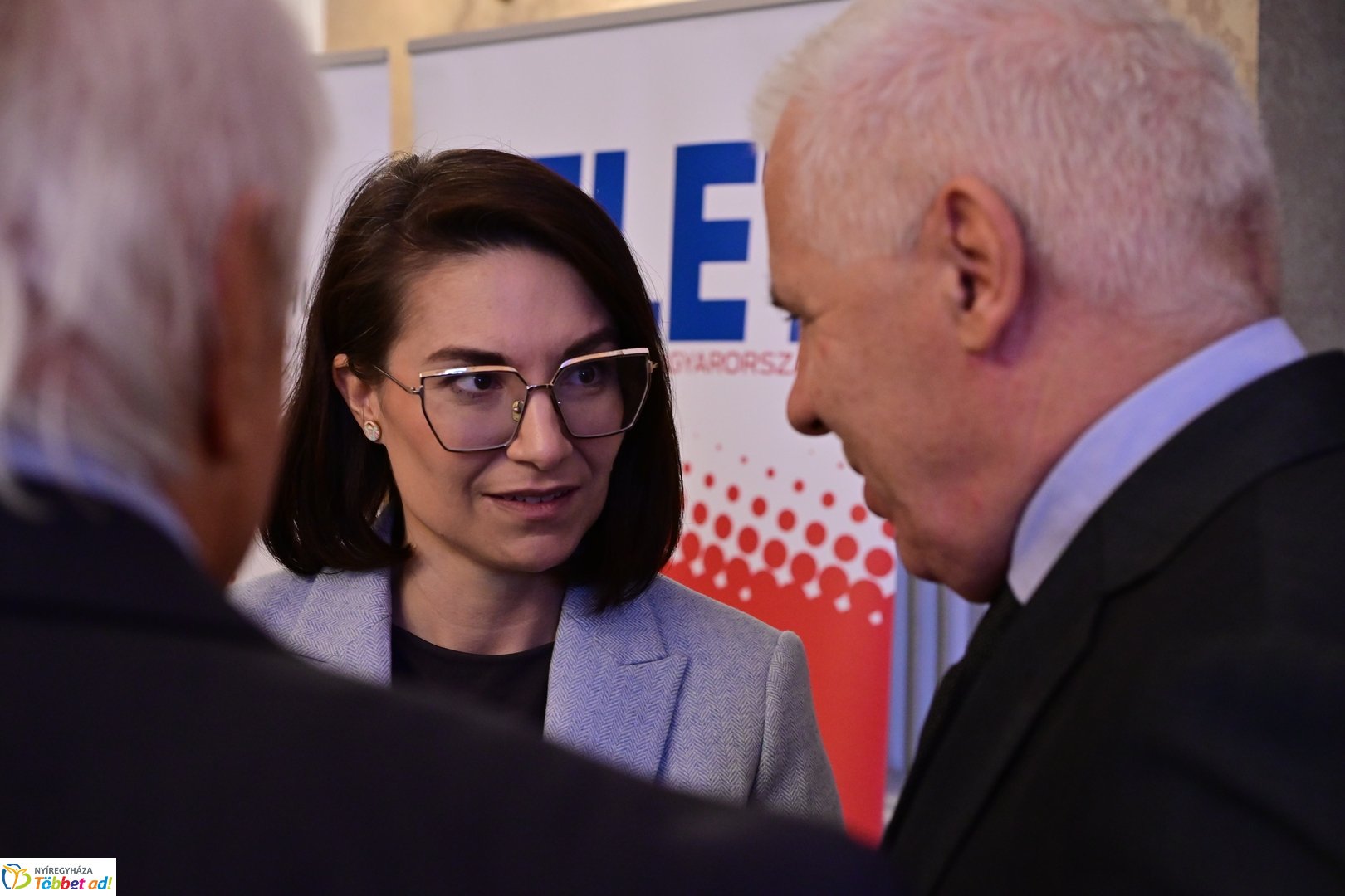 TOP100    2025 decemberében