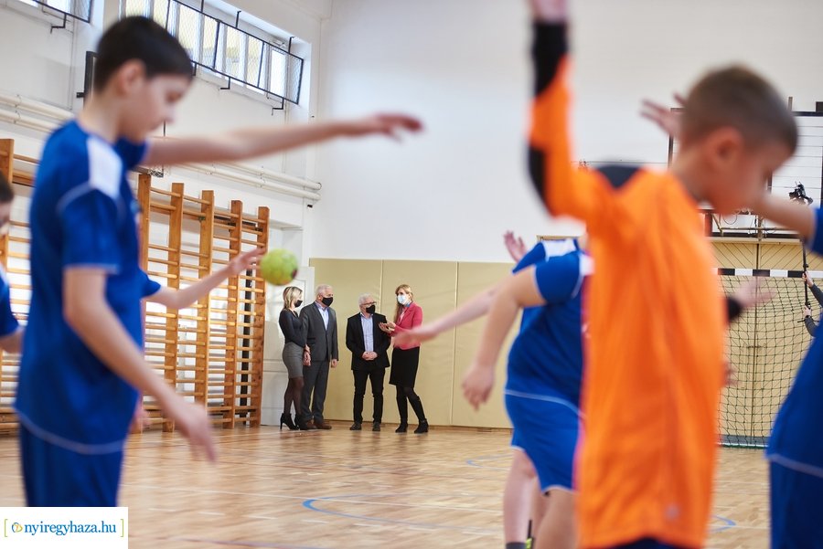 Tornaterem fejlesztés a Petőfi Sándor iskolában