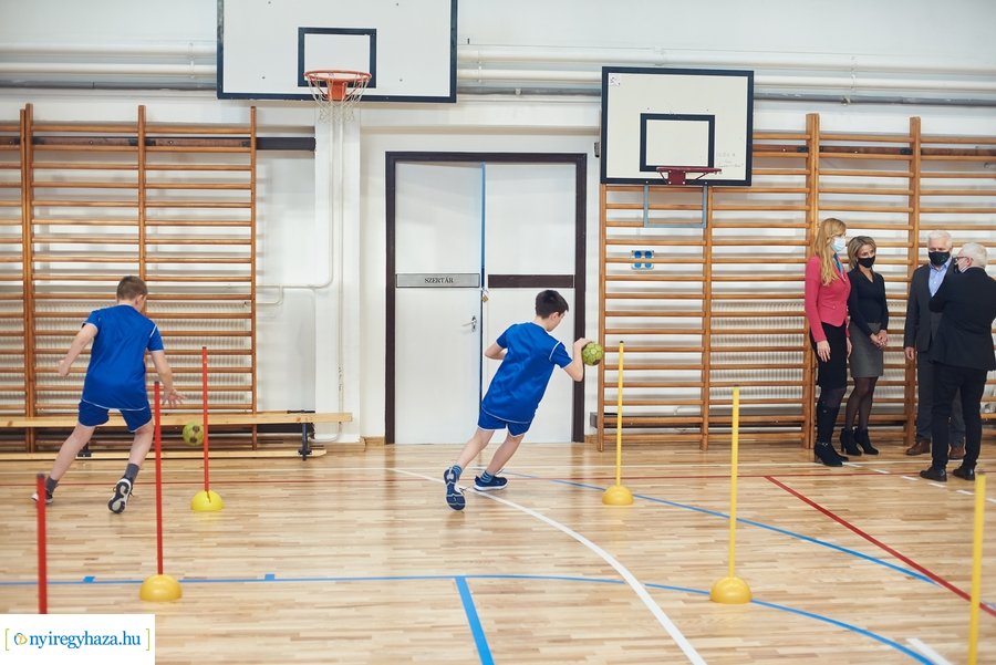 Tornaterem fejlesztés a Petőfi Sándor iskolában