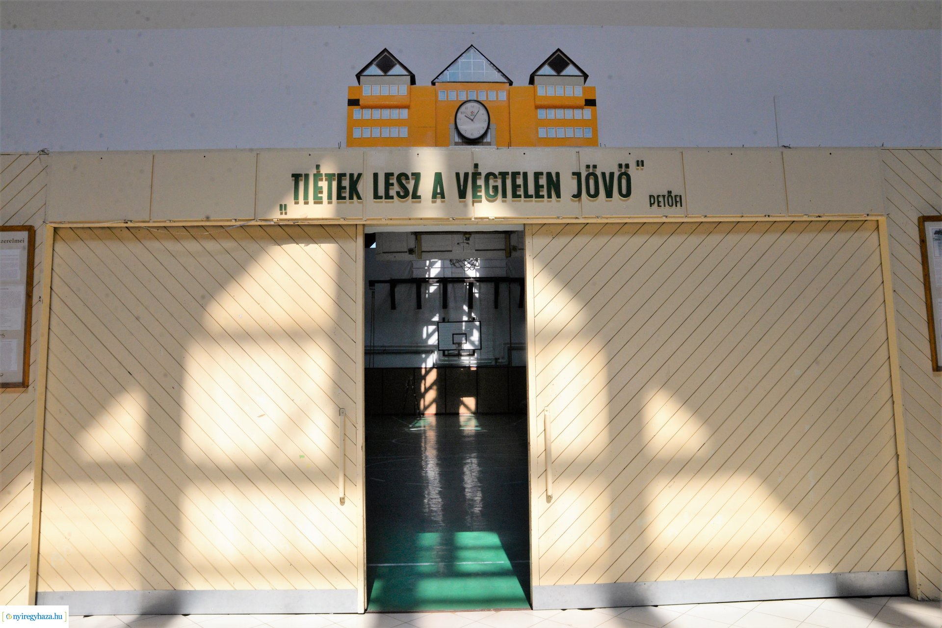 Tornaterem felújítás Borbányán