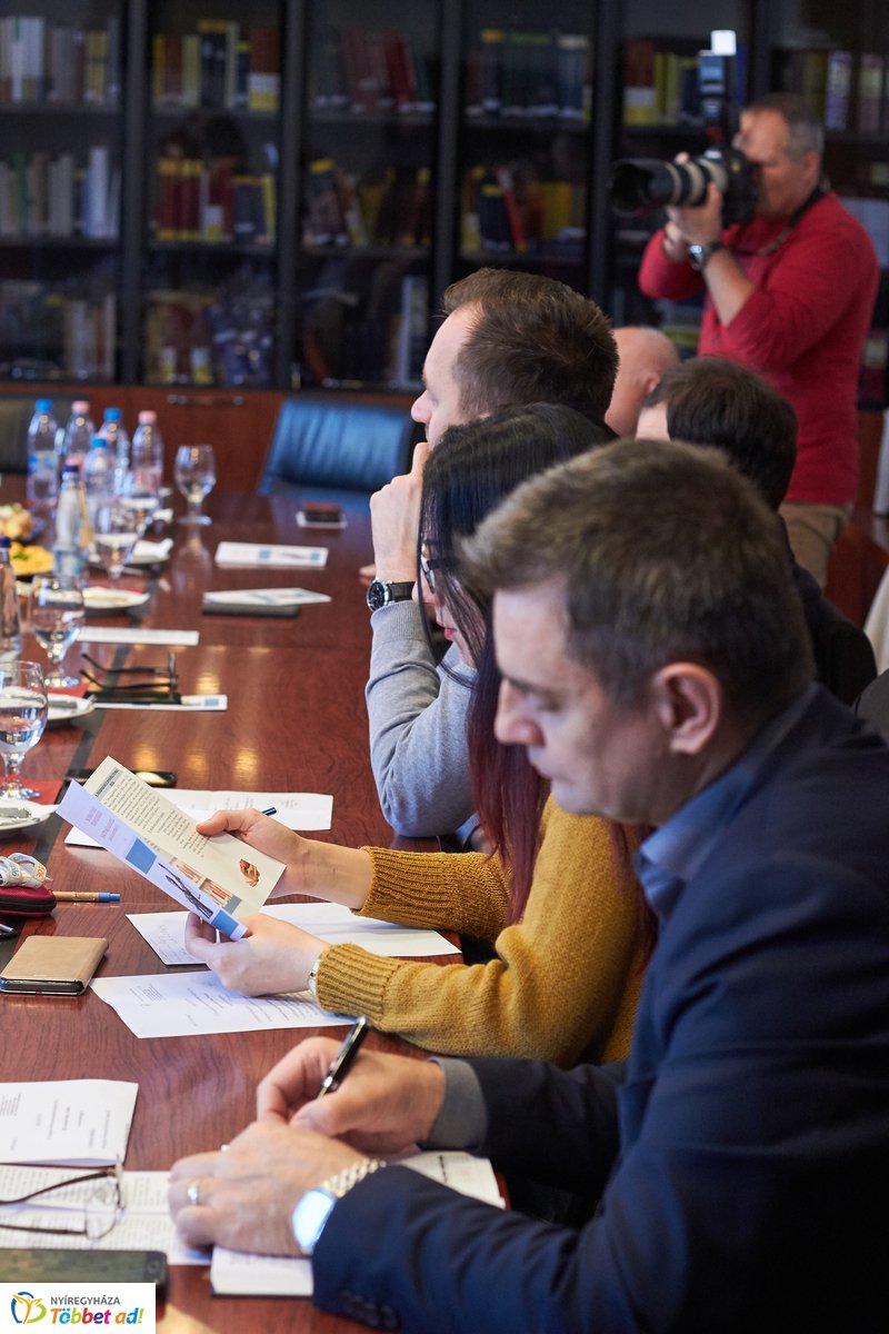 Törvényszéki sajtótájékoztató 20191118