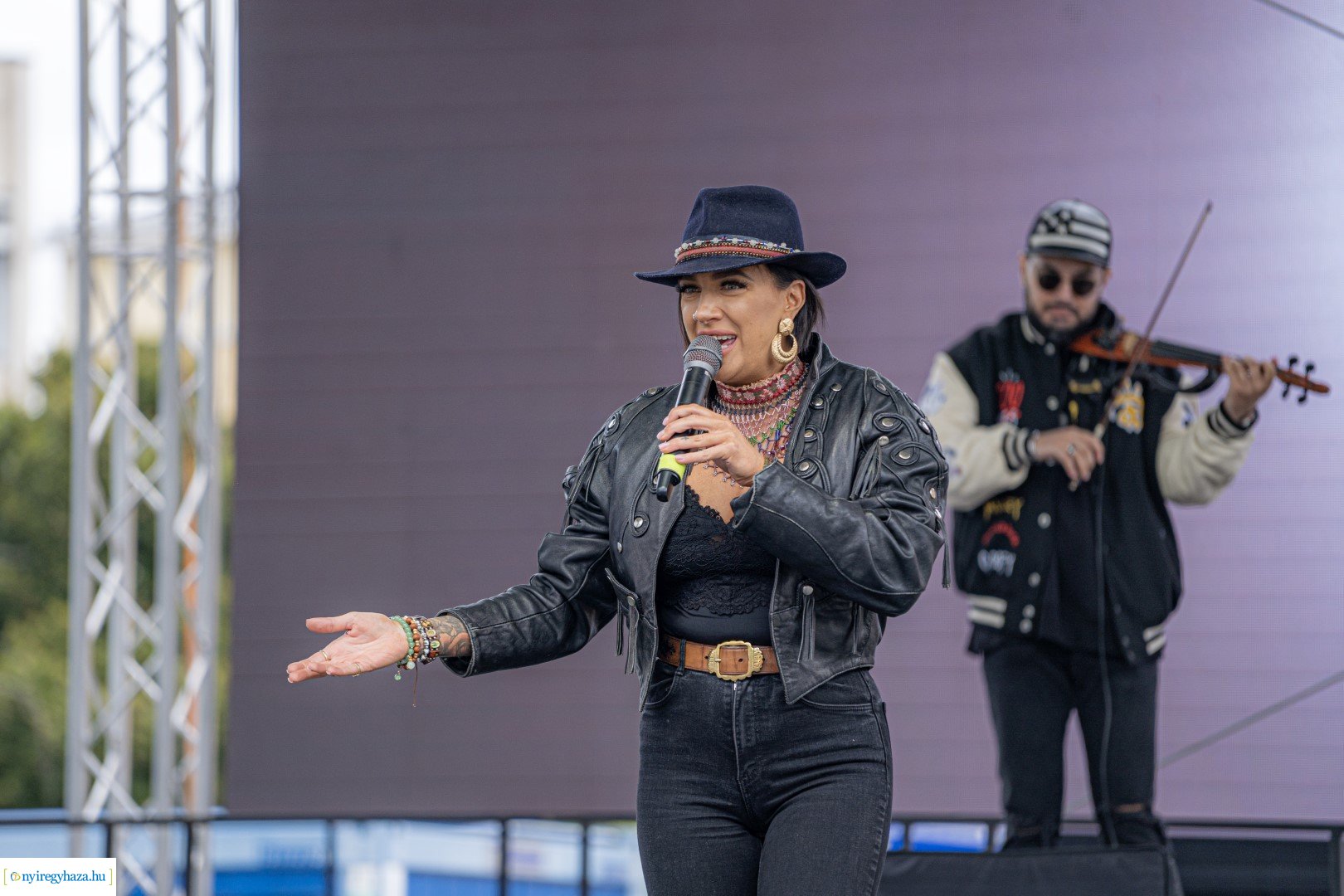 Tóth Gabi és  Fricska együttes a Tirpák Fesztiválon