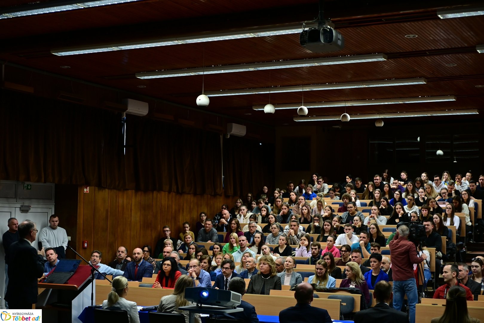 Tudomány és művészet ünnepe az egyetemen 2025