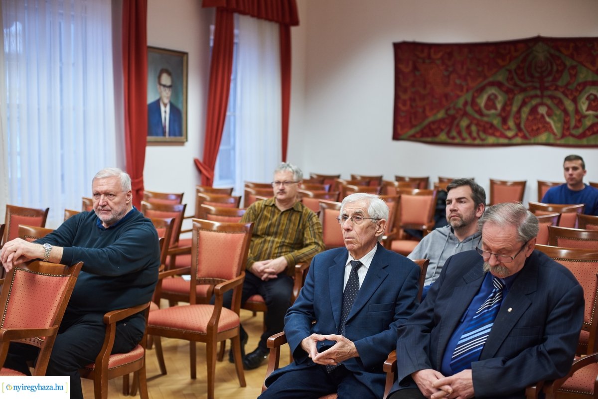 Tudományos szimpózium a múzeumban