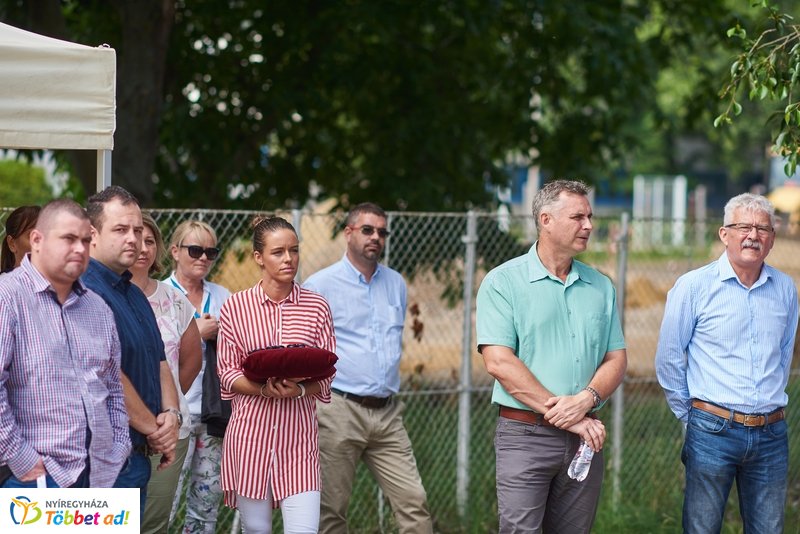 Tünde utcai átadó