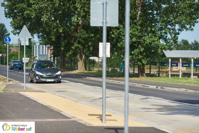 Tünde utcai átadó