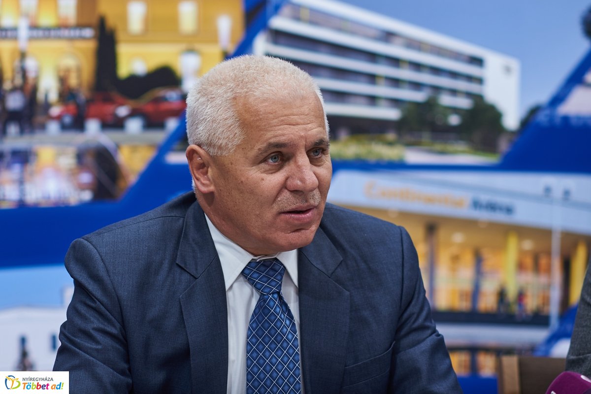 Turisztikai sajtótájékoztató a Bencs Villában