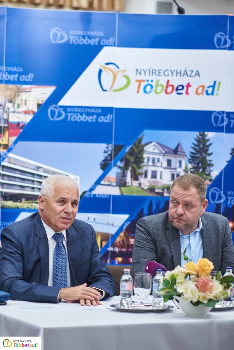 Turisztikai sajtótájékoztató a Bencs Villában