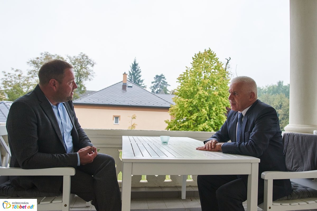 Turisztikai sajtótájékoztató a Bencs Villában