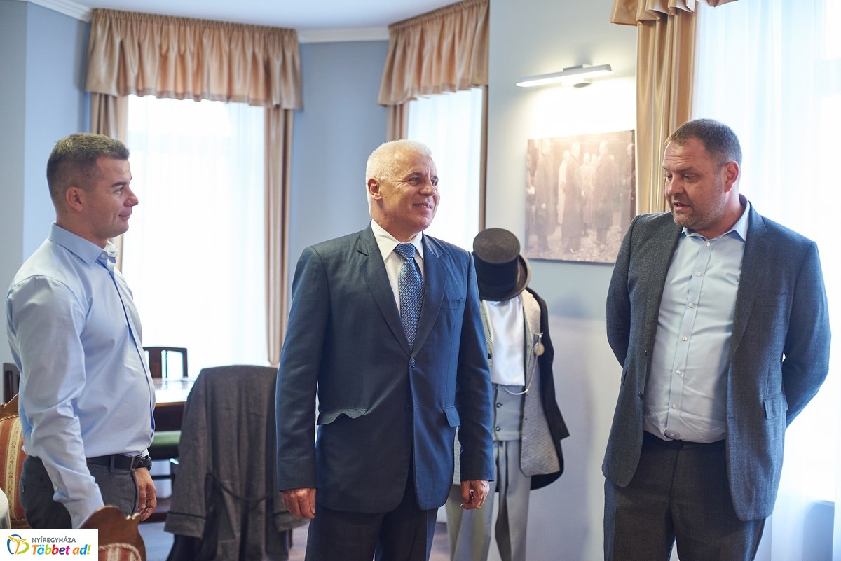 Turisztikai sajtótájékoztató a Bencs Villában