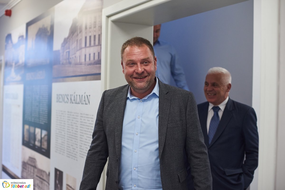 Turisztikai sajtótájékoztató a Bencs Villában