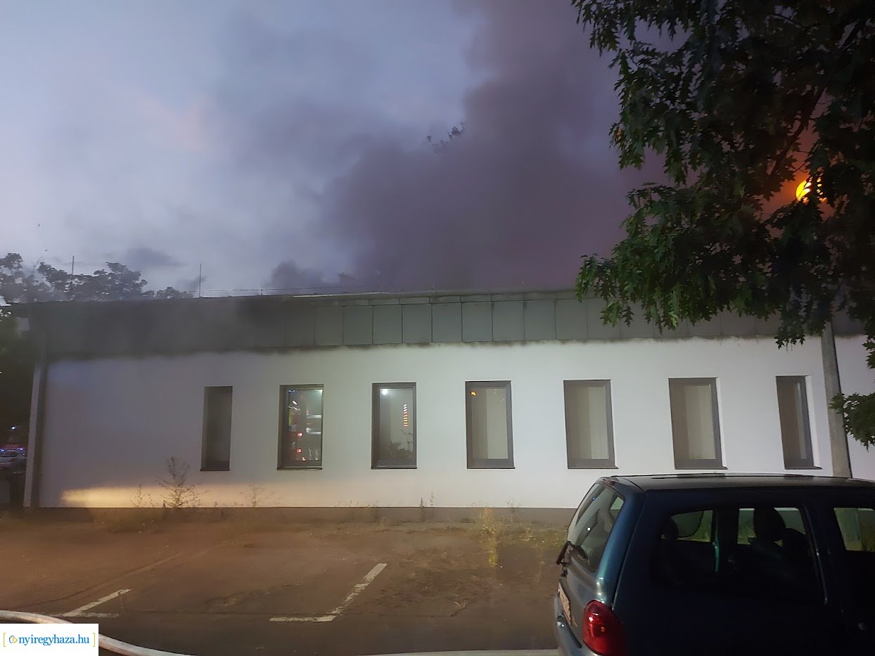 Tűzeset a Május 1. téren