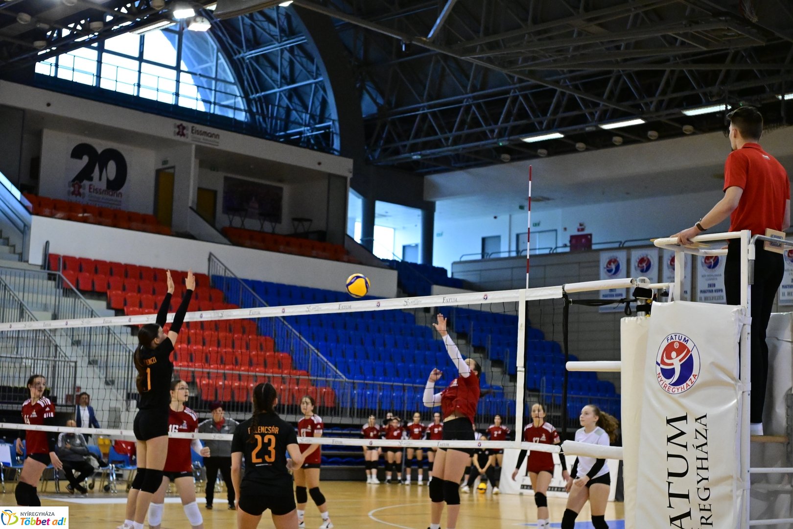 U15 leány röplabda az Arénában 2025 májusában