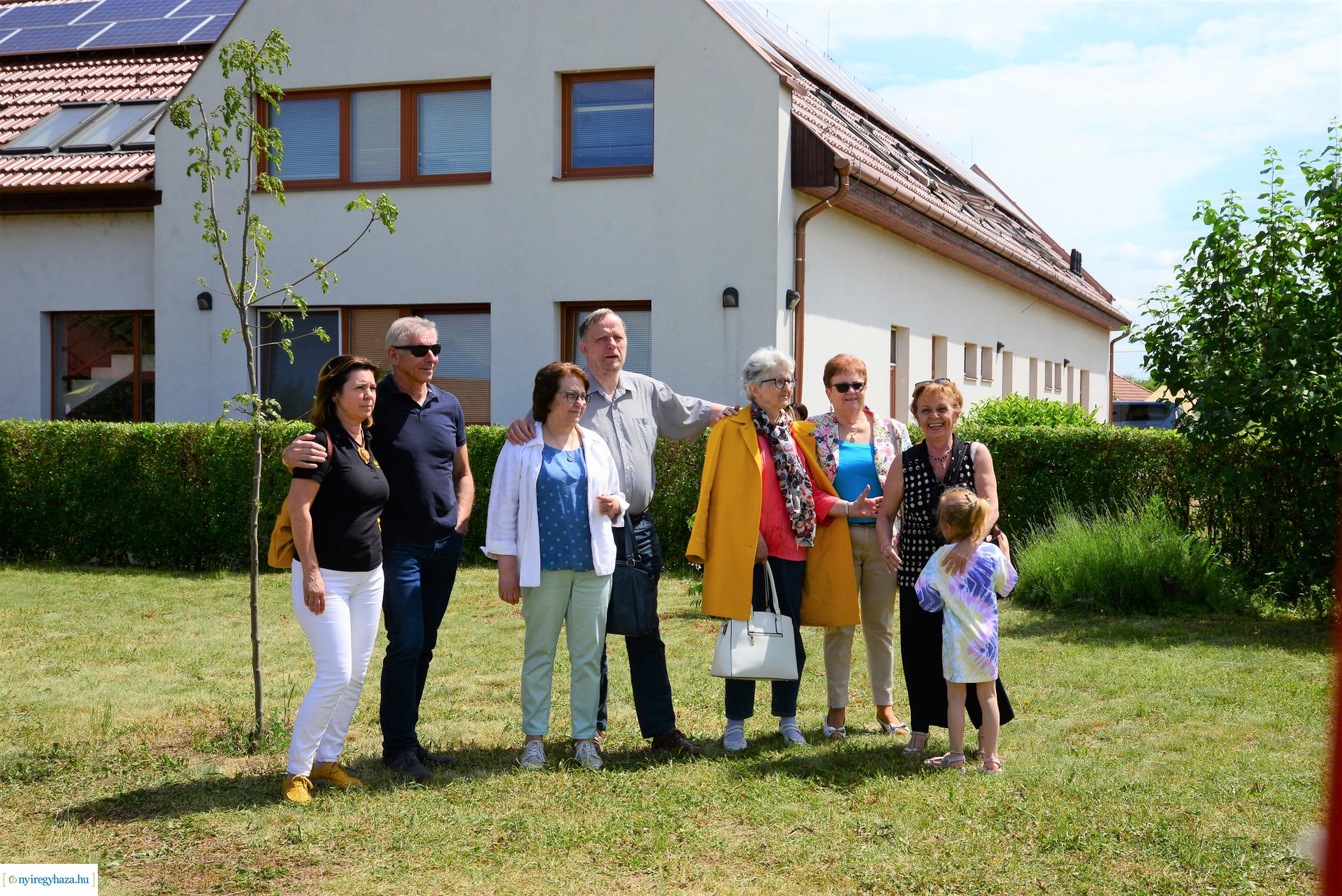 Udvari játékokat, magas ágyást adományoztak a Rotary Club tagjai gyermeknap alkalmából