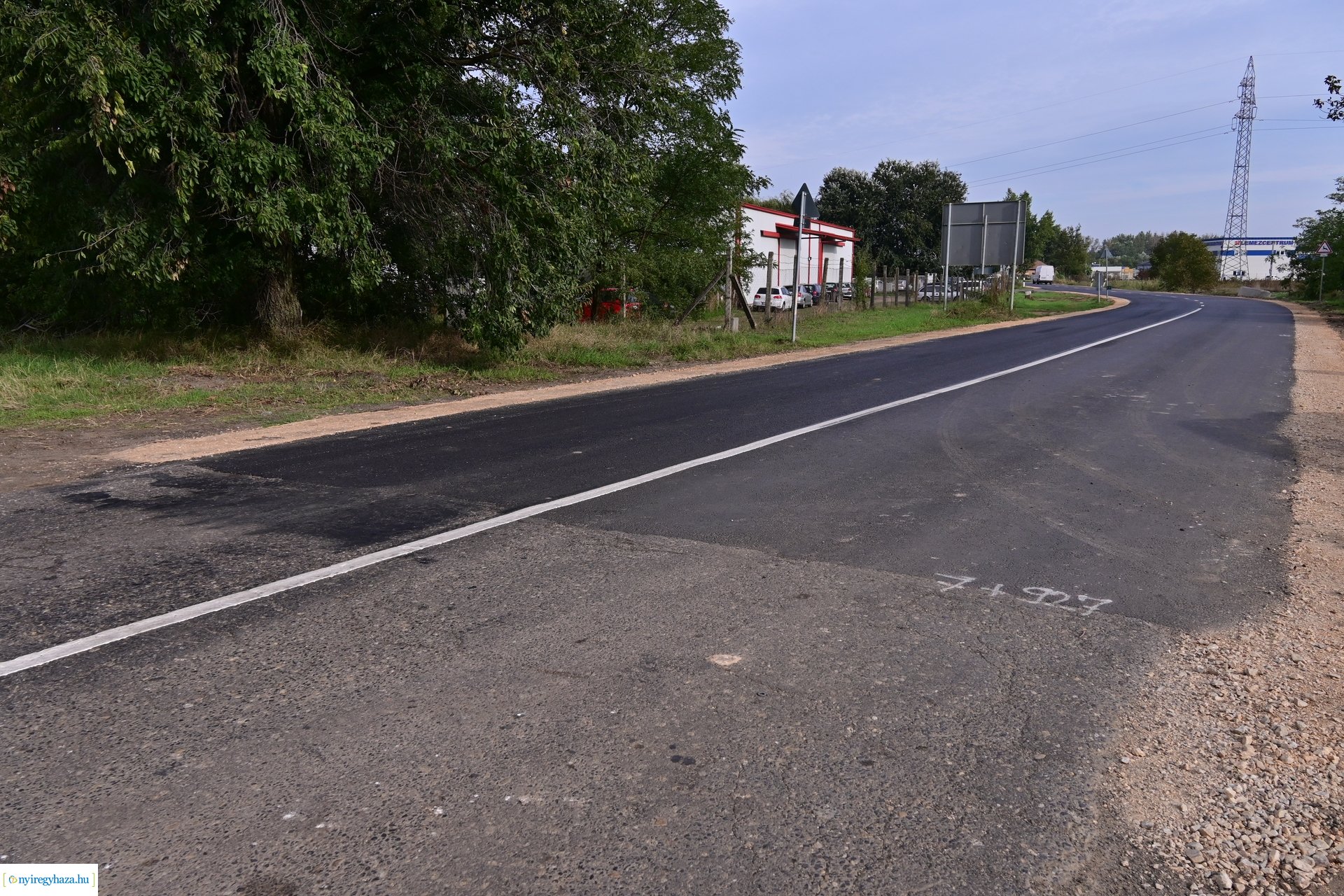 Új aszfalt a Debrecenin