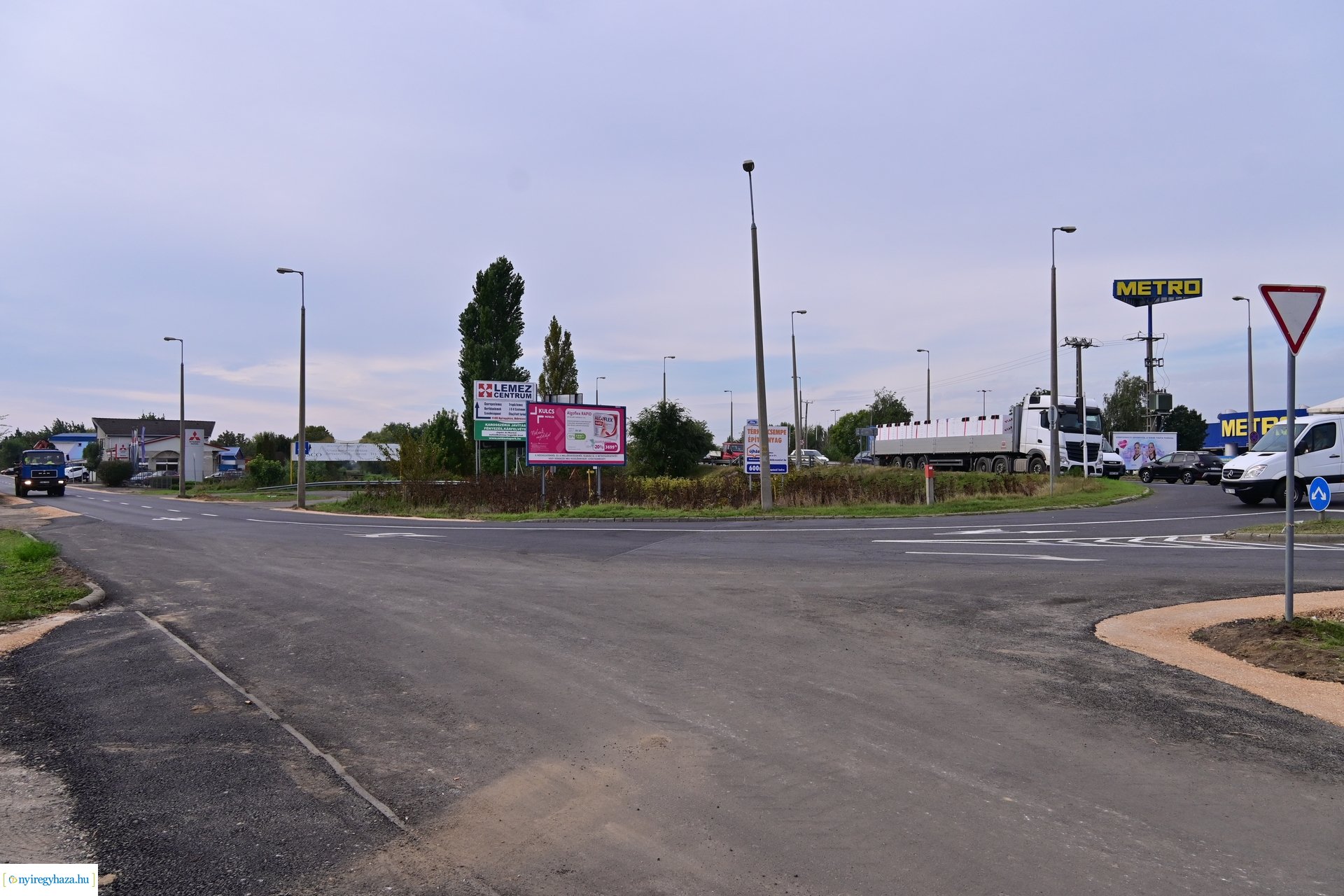 Új aszfalt a Debrecenin