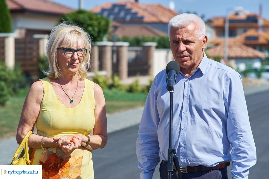 Új aszfaltot kapott a Futó köz