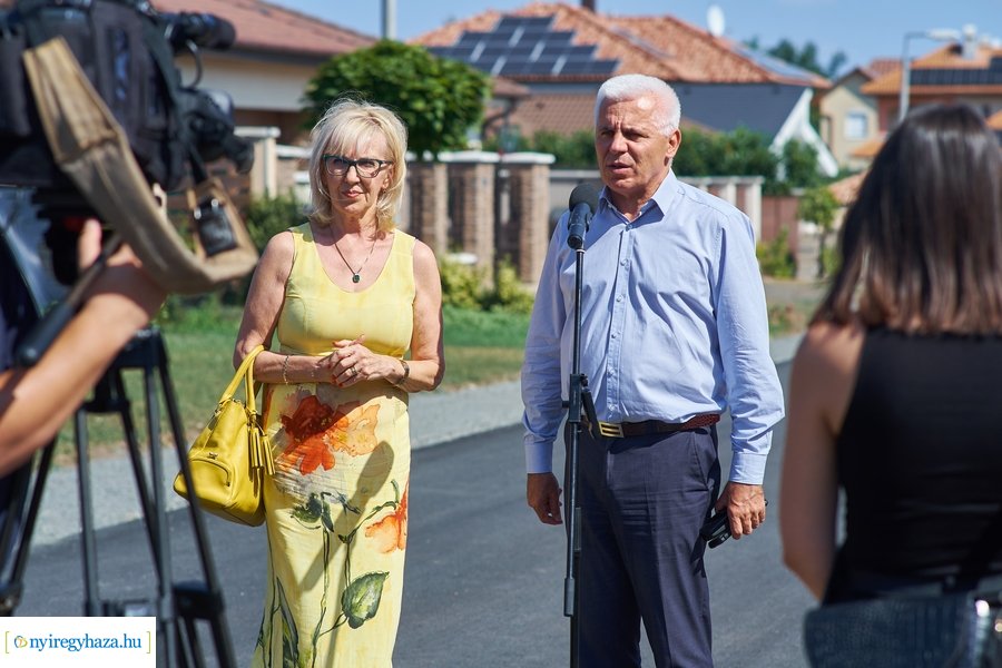 Új aszfaltot kapott a Futó köz