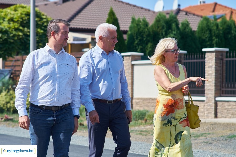 Új aszfaltot kapott a Futó köz